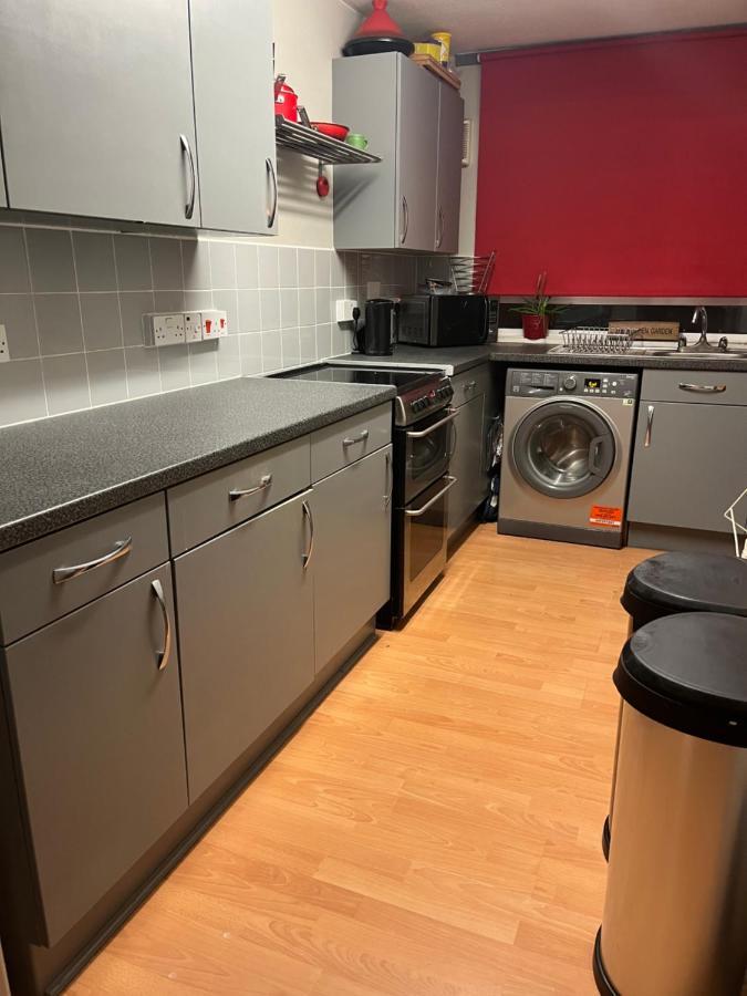 1 Bedroom Garden Flat Zone 2 런던 외부 사진