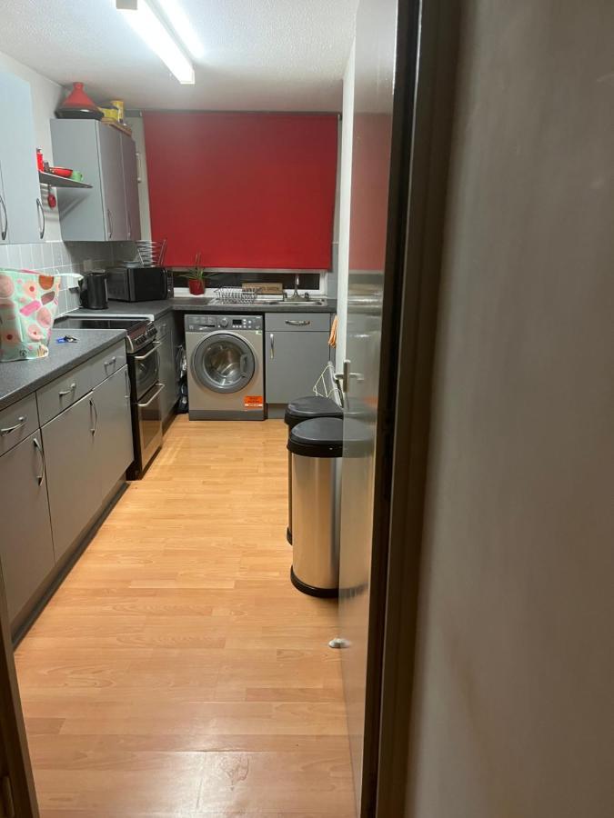 1 Bedroom Garden Flat Zone 2 런던 외부 사진