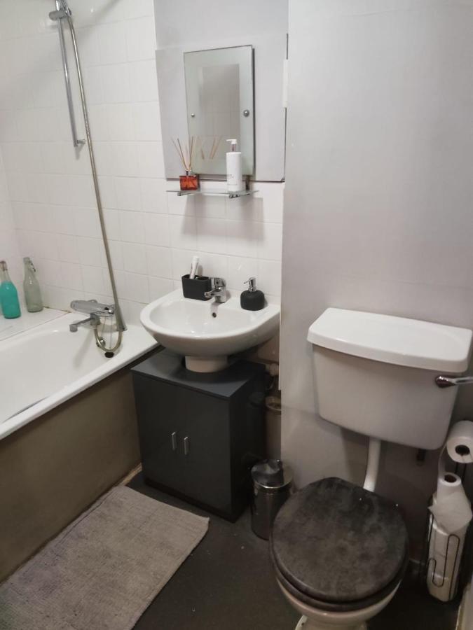 1 Bedroom Garden Flat Zone 2 런던 외부 사진